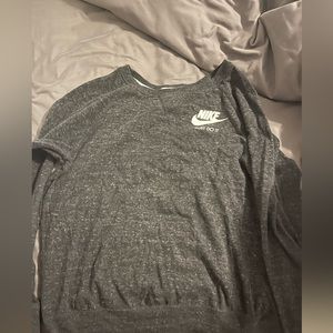 Size Medium Nike Light Sweatshirt